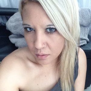 Meet your Posher, Dilia